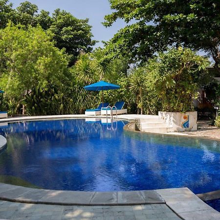 Puri Sari Beach Hotel Labuan Bajo Exterior foto