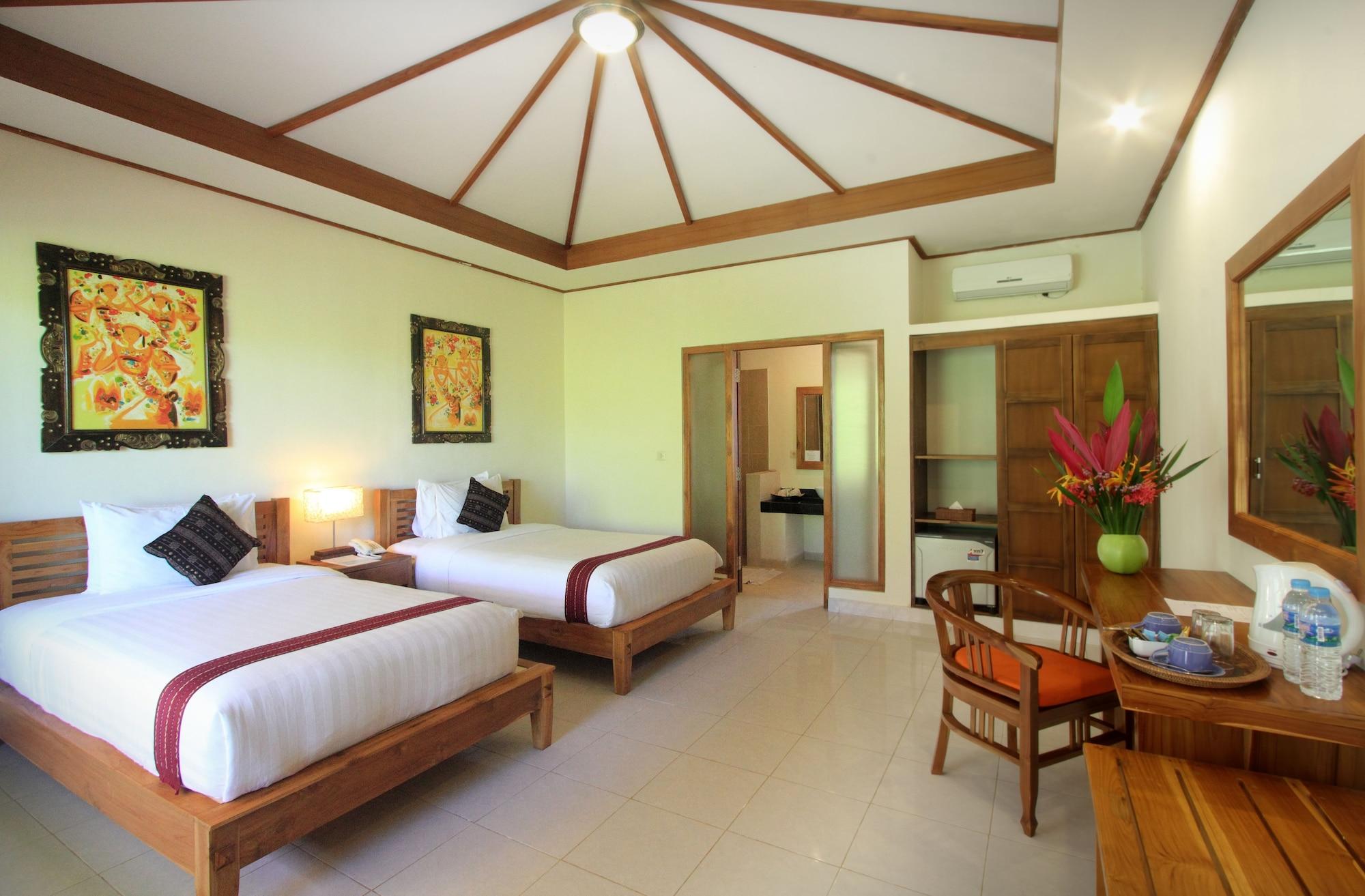 Puri Sari Beach Hotel Labuan Bajo Exterior foto