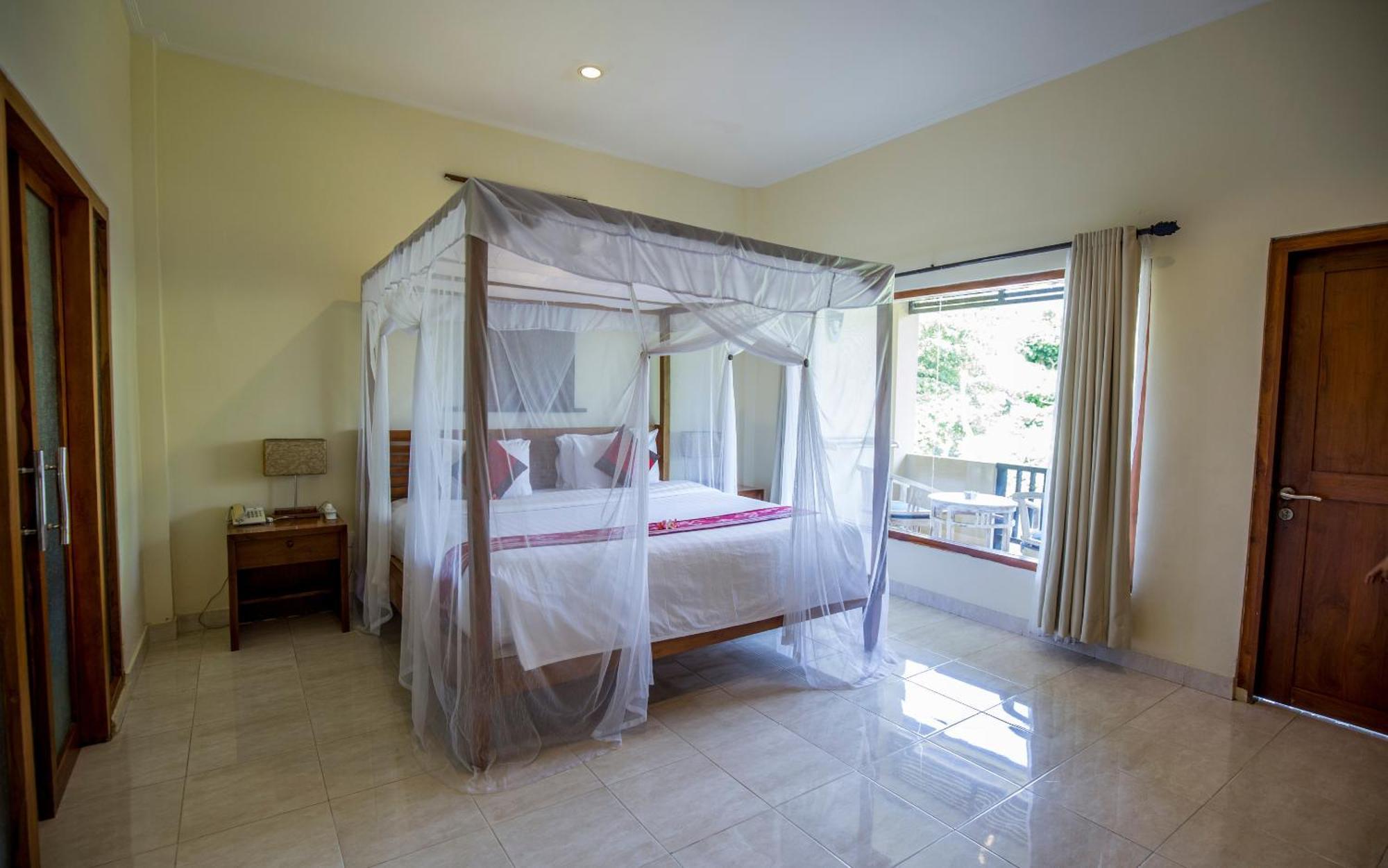 Puri Sari Beach Hotel Labuan Bajo Cameră foto